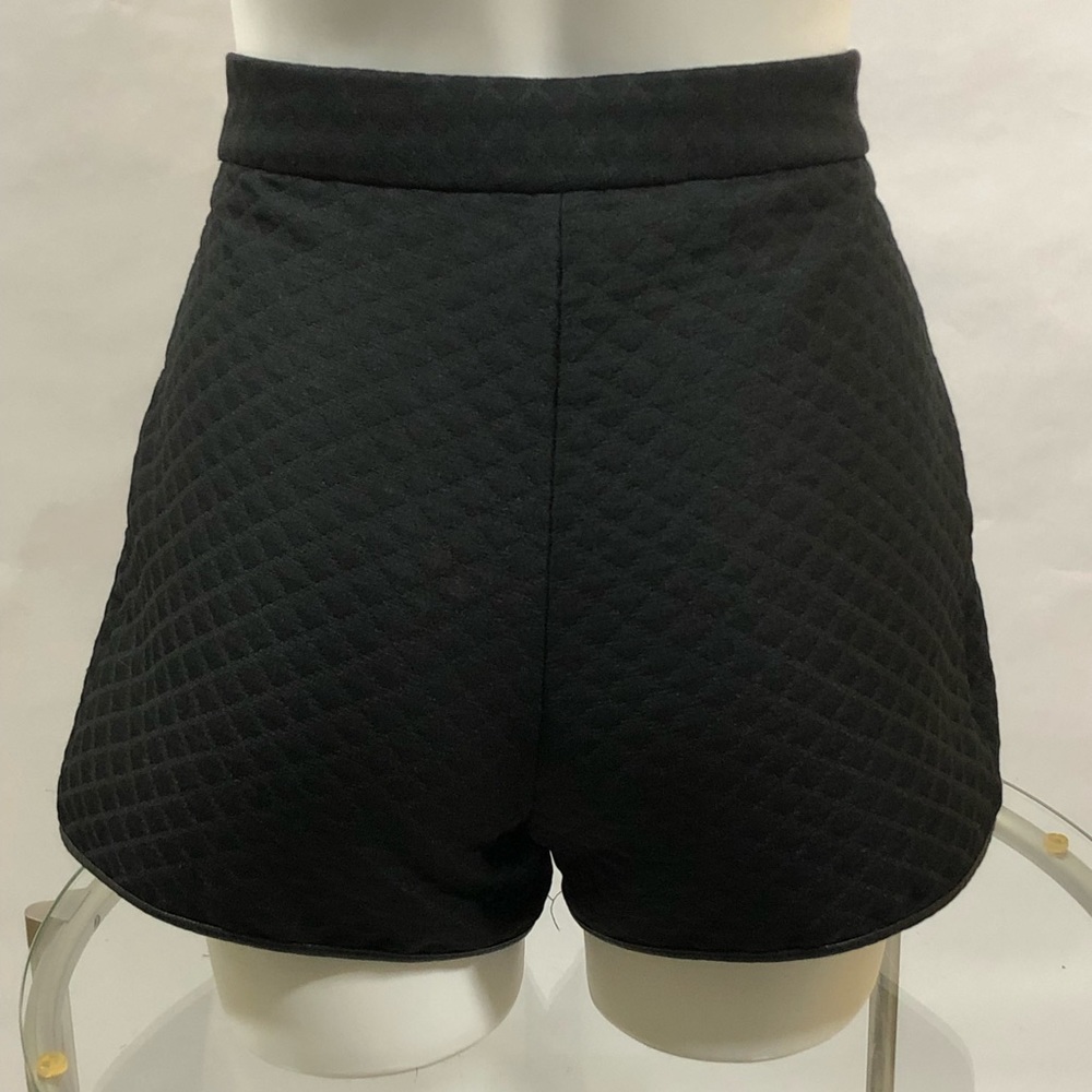 ZARA Mini Quilt High Waist w/ Faux Leather Trim Shorts Sz Small - Picture 7 of 10
